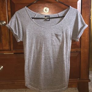 nollie grey t-shirt